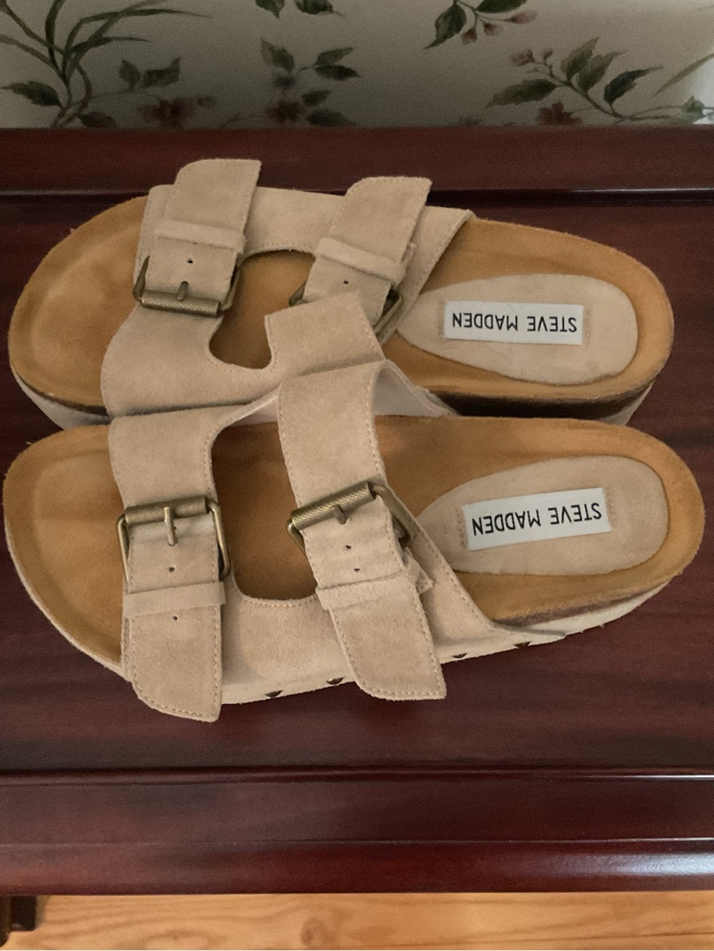 Steve Madden Beige Suede Double Buckle Slide Sandals for Kids